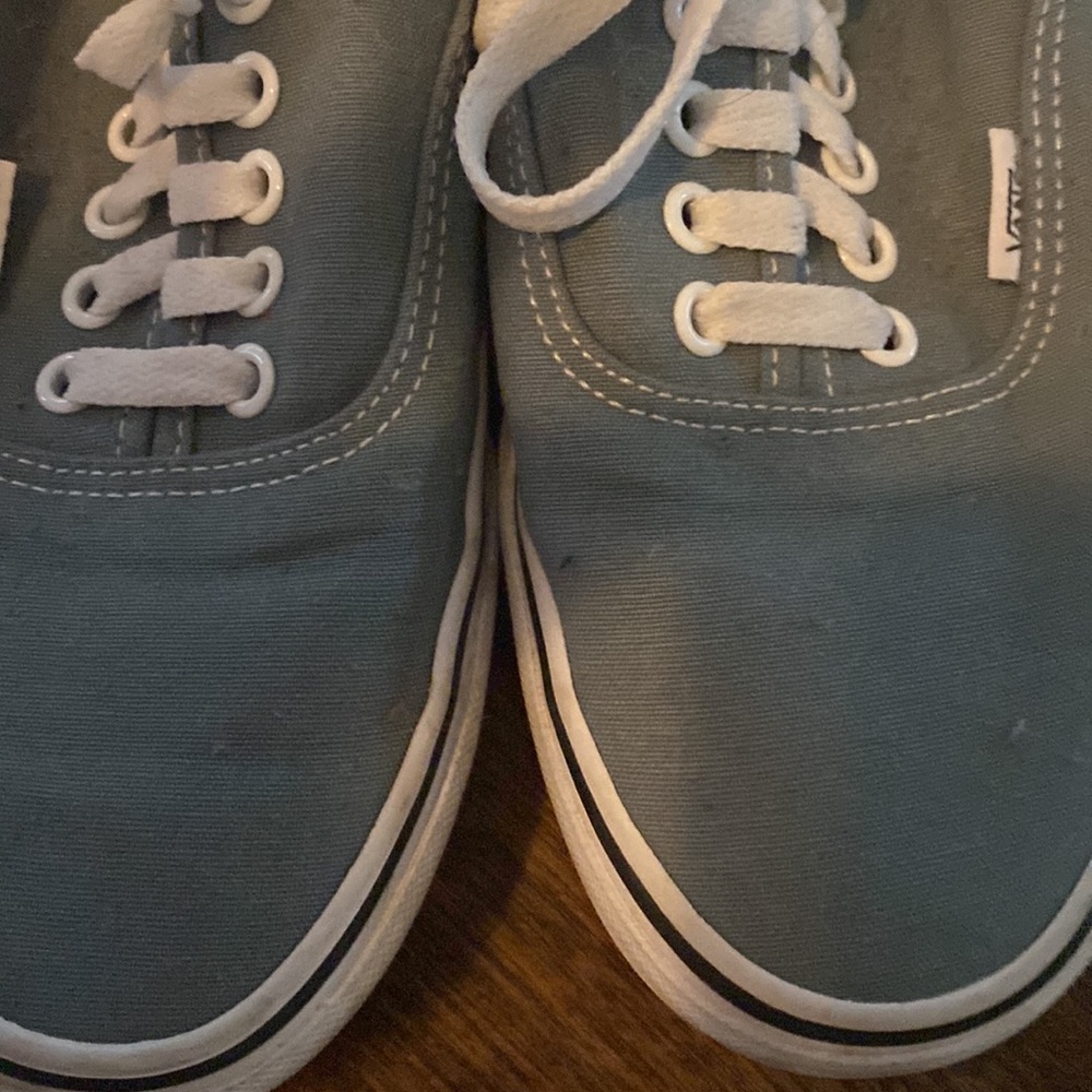 Vans Off The Wall 9.5 men 11 women